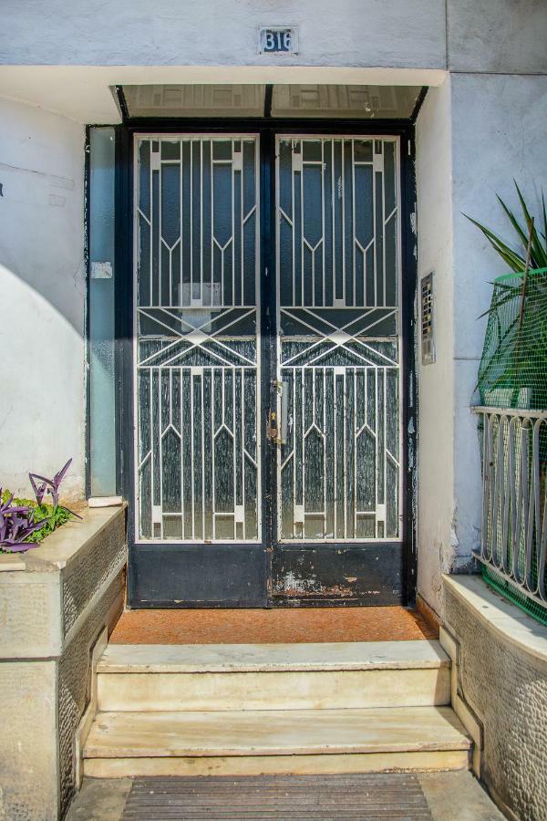 Fully Renovated And Relaxing Apartment Athen Eksteriør bilde