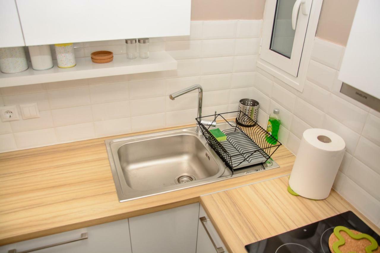 Fully Renovated And Relaxing Apartment Athen Eksteriør bilde
