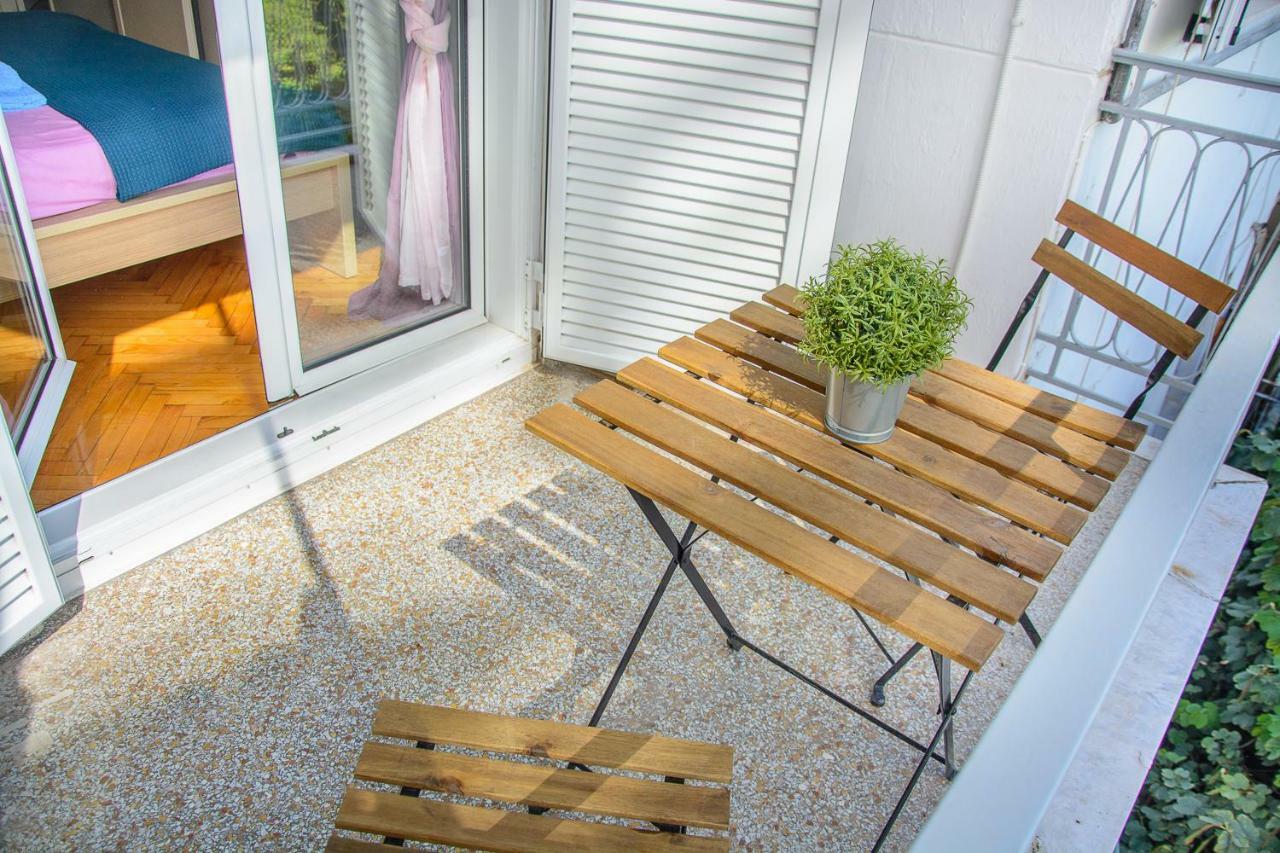 Fully Renovated And Relaxing Apartment Athen Eksteriør bilde